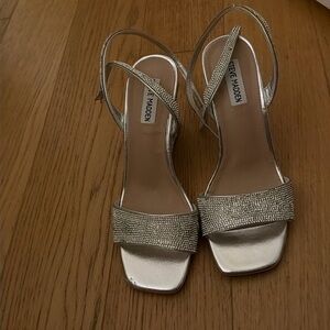 Steve Madden silver sequin shoes (size 8.5)